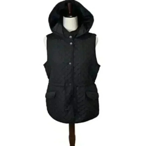 GH Bass Woman’s Hooded‎ Quilted Snap Front Vest Size Medium - Picture 1 of 12
